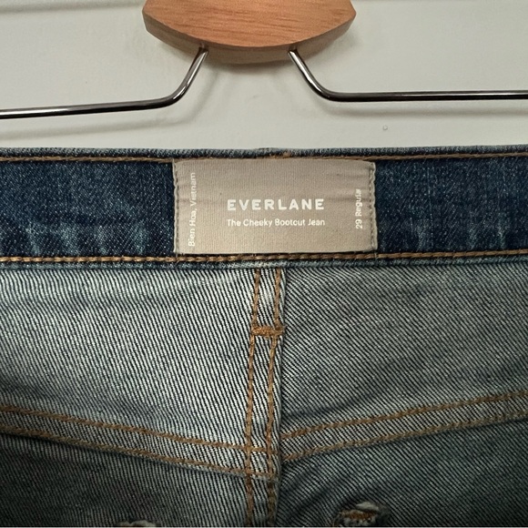 Everlane cheeky bootcut jeans, ankle length cut-off denim - Picture 4 of 9